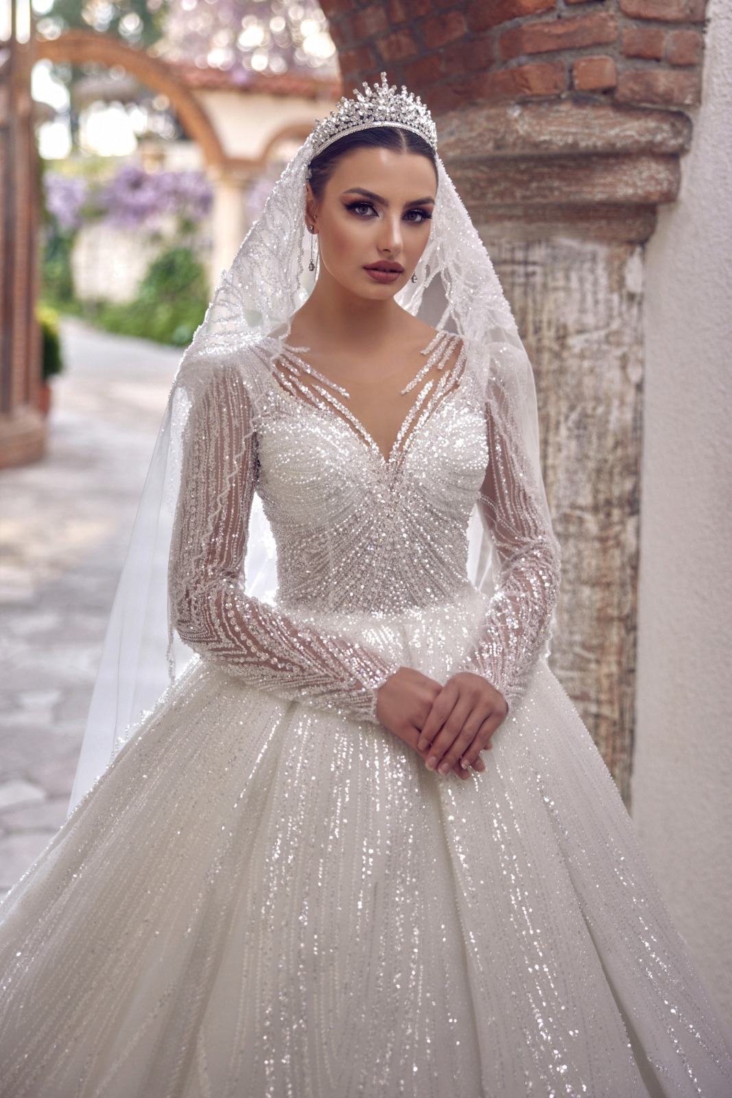 Balon kollu Pileli Saten Tesettür Gelinlik Modeli Model